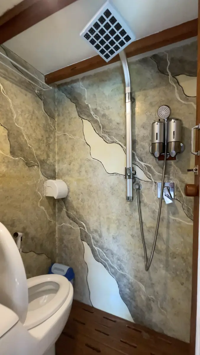 Natural Deluxe Suite - Image 1